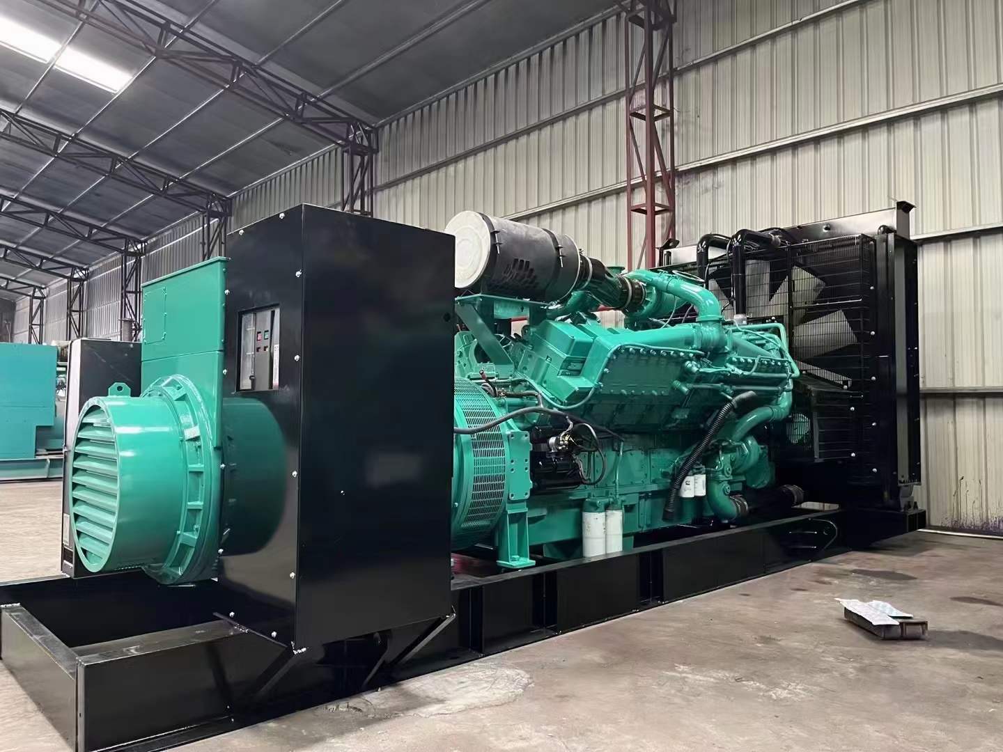 尖草坪如何降低 800kW 柴油发电机输出电流的波动？